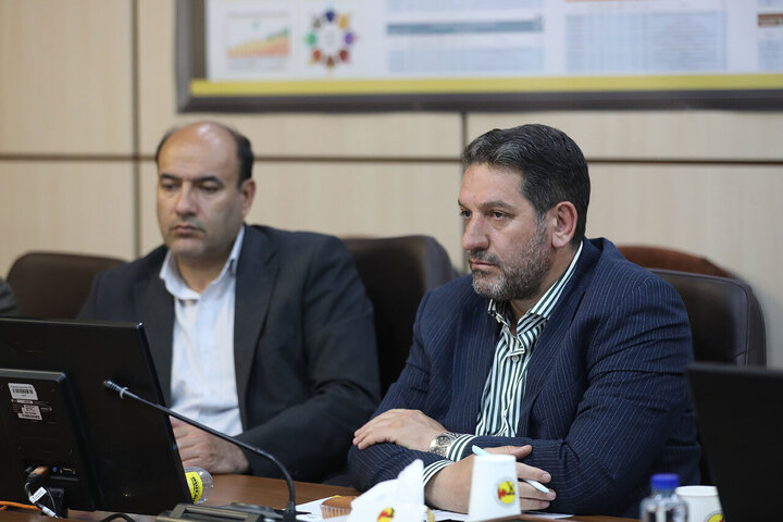 نشست فراکسیون نظارت بر صنعت آب و برق با حضور نایب رئیس مجلس و وزیر نیرو