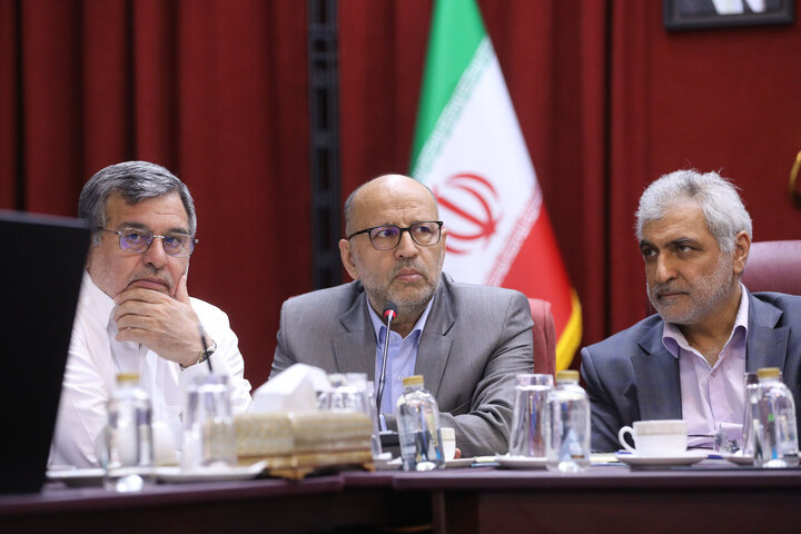 نشست کمیسیون برنامه و بودجه با وزیر امور اقتصادی و دارایی