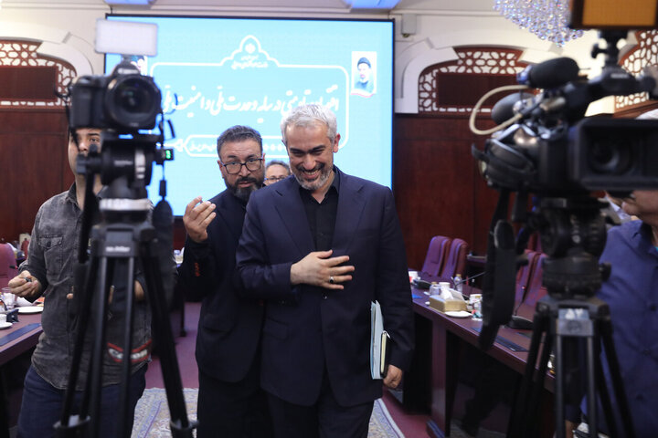 نشست کمیسیون برنامه و بودجه با وزیر امور اقتصادی و دارایی