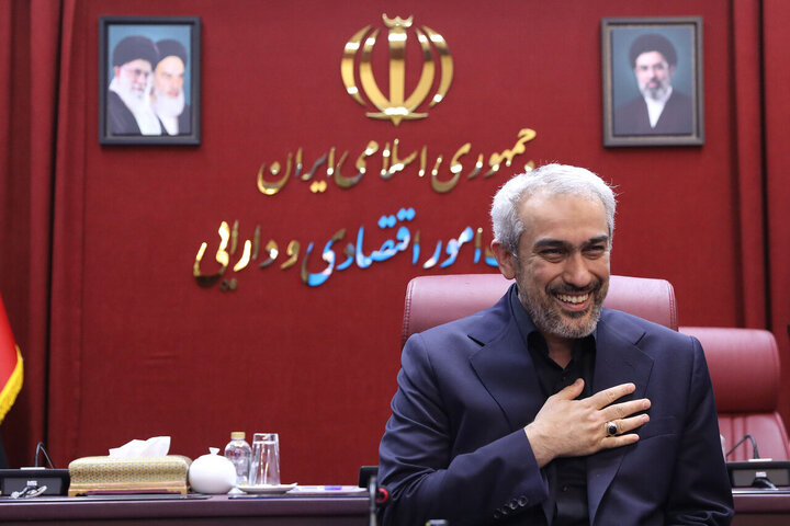 نشست کمیسیون برنامه و بودجه با وزیر امور اقتصادی و دارایی