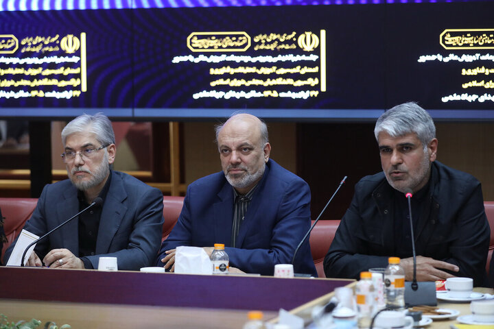 نشست مشترک فراکسیون فرهنگیان مجلس با وزیر علوم