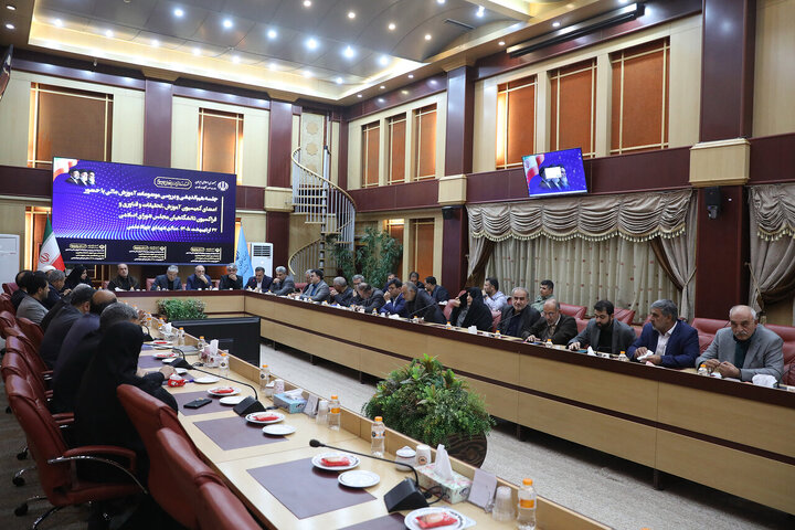 نشست مشترک فراکسیون فرهنگیان مجلس با وزیر علوم