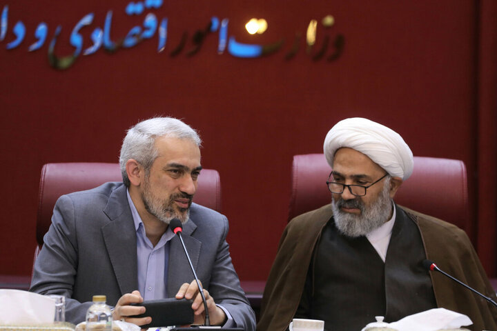 نشست کمیسیون اصل نود با وزیر اقتصاد