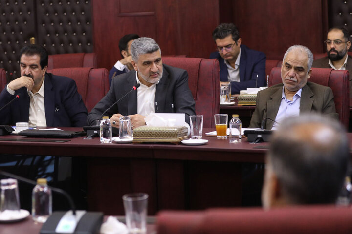 نشست کمیسیون اصل نود با وزیر اقتصاد
