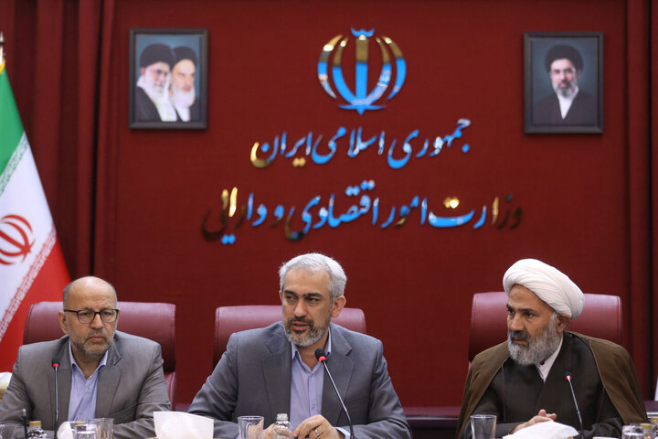 نشست کمیسیون اصل نود با وزیر اقتصاد