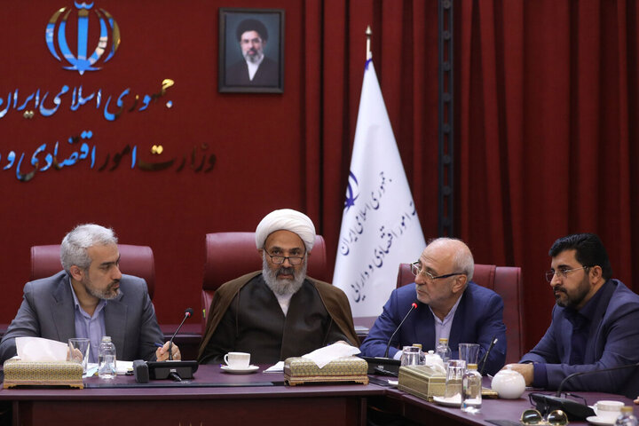 نشست کمیسیون اصل نود با وزیر اقتصاد