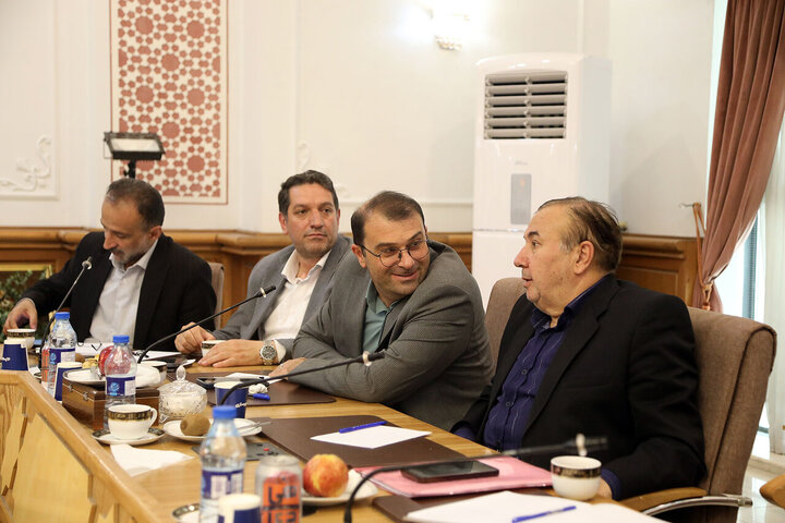 نشست مشترک کمیسیون عمران مجلس با وزیر راه و شهرسازی