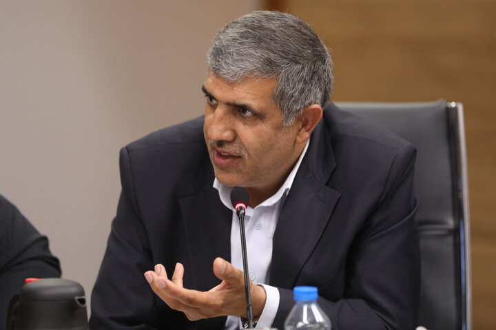 نشست مشترک کمیسیون کشاورزی، آب، منابع طبیعی و محیط زیست مجلس با وزیر نیرو