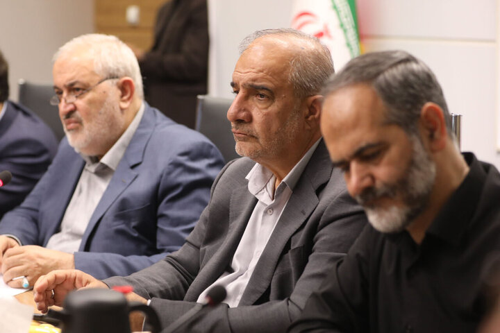 نشست مشترک کمیسیون کشاورزی، آب، منابع طبیعی و محیط زیست مجلس با وزیر نیرو
