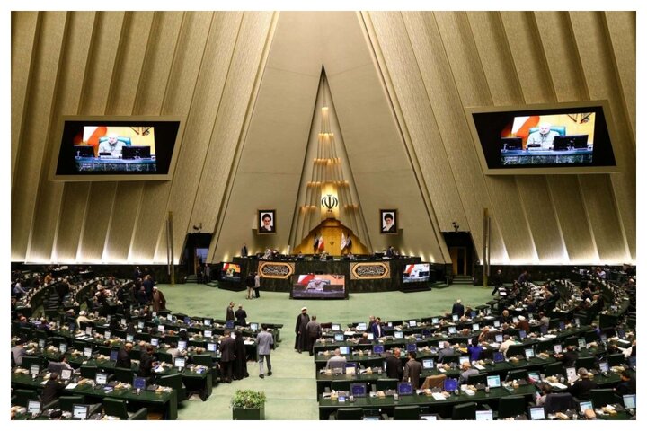 سخنگوی‌هیئت رئیسه مجلس: بازگشت به صحن مجلس در گرو تایید نهادهای امنیتی است