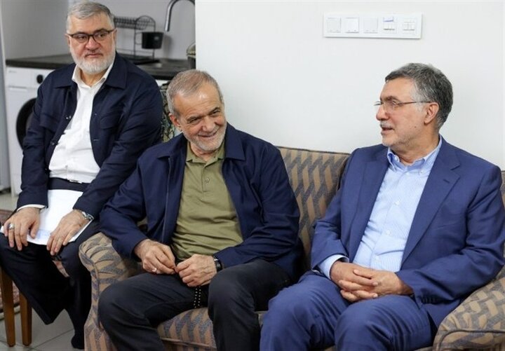 پزشکیان: نظام حمایتی باید مسیر استقلال کودکان بی‌سرپرست را تضمین کند