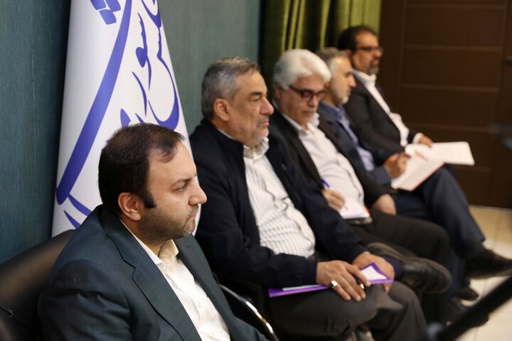 نشست وبیناری مجلس