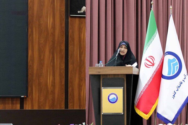 رفیعی: خدمات صنعت آب و فاضلاب در روزهای سخت ماندگار شد/ آزمایشگاه‌های سیار نماد نگاه نوآورانه آبفا هستند