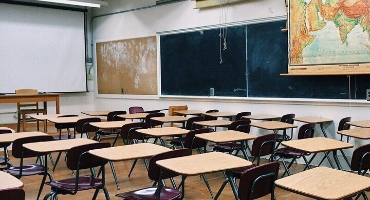 نامه عضو هیات رئیسه مجلس به پزشکیان برای تعیین تکلیف نیروهای نهضتی و پیش‌دبستانی