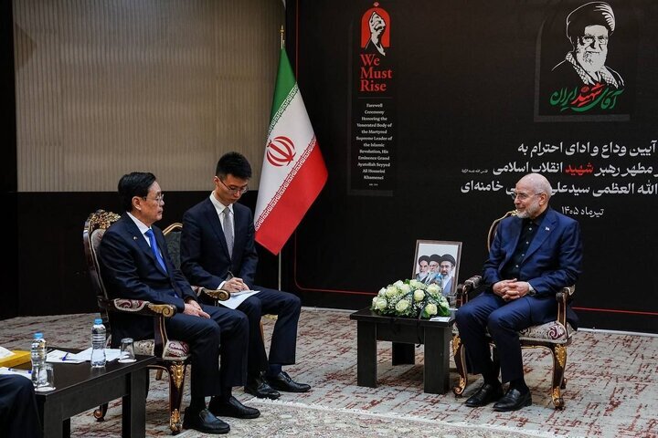 اجازه هرگونه دخالت به آمریکا در تنگه هرمز را نمی دهیم