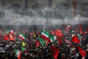 گاردین: تشییع رهبر شهید ایران نمایش مقاومت و مطالبه انتقام است
