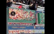 گلباران پیکر مطهر رهبر شهید انقلاب توسط دانشجویان
