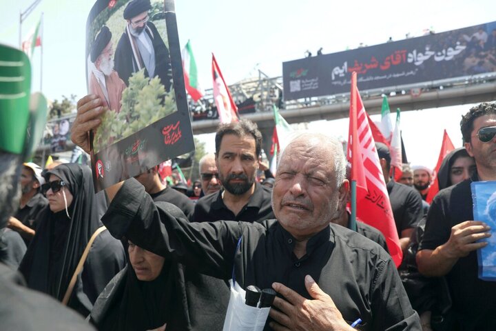 تشییع پیکر مطهر رهبر شهید