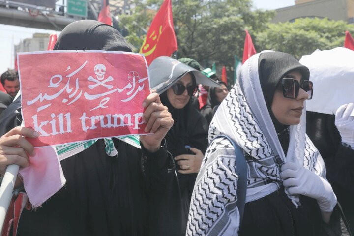 تشییع پیکر مطهر رهبر شهید