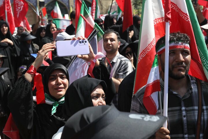 تشییع پیکر مطهر رهبر شهید