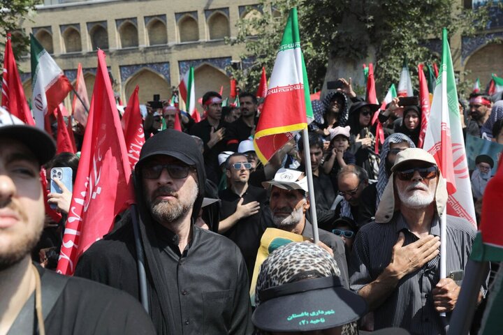 تشییع پیکر مطهر رهبر شهید