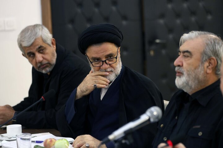 نشست مشترک کمیسیون امنیت ملی با سرپرست وزارت دفاع