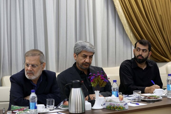 نشست مشترک کمیسیون امنیت ملی با سرپرست وزارت دفاع
