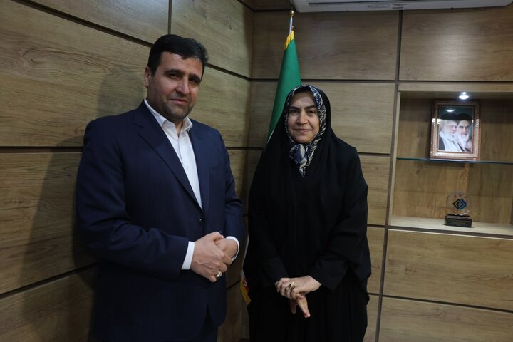 نشست فاطمه مقصودی