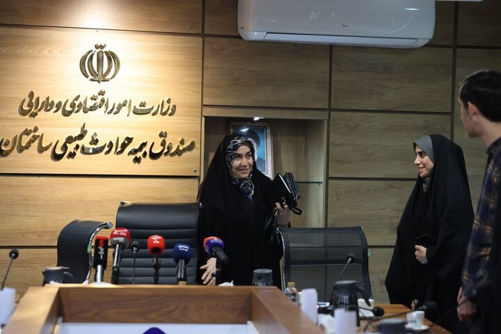 نشست فاطمه مقصودی