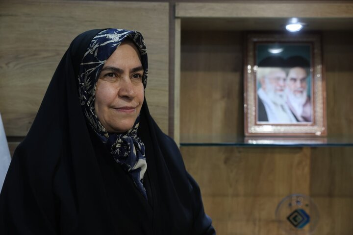 نشست فاطمه مقصودی