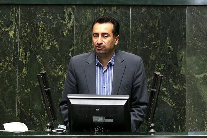 مطالبات فروشگاه‌های کالابرگ چرا با تأخیر پرداخت می‌شود؟ / صالحی: این تأخیر قابل قبول نیست
