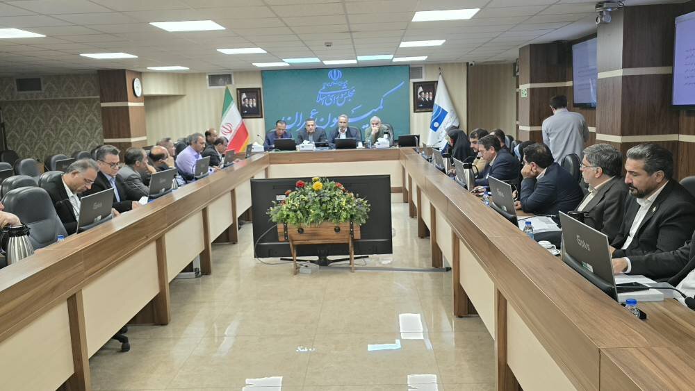 جزئیات بررسی ۳ طرح مهم در کمیسیون عمران/از اصلاح سازوکار تخصیص ۵۰ همت قیر رایگان تا چکشکاری طرح حاکمیت بر تنگه هرمز