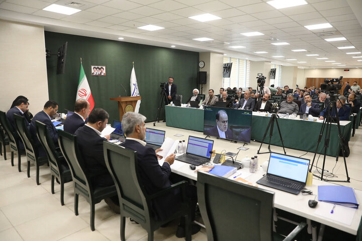 معینی‌آرانی: قانون حجاب باید ابلاغ شود