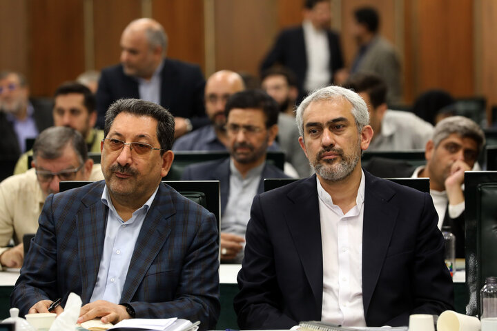 روایت یک جلسه پرکار در بهارستان/ مطالبه مسکن و ضرب‌الاجل ۱۵ روزه نیکزاد برای بازسازی خسارت‌های جنگ