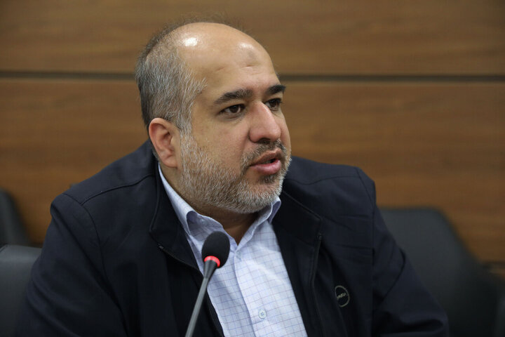 خضریان: ارزپاشی ۲ میلیارد دلاری، همسویی با طراحی دشمن است