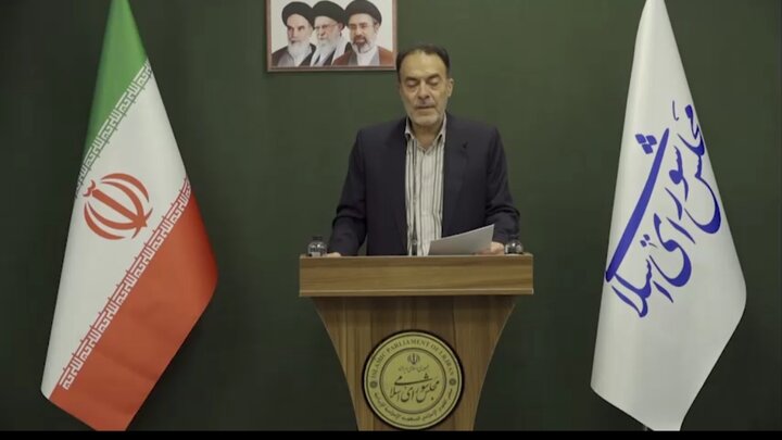 نماینده اراک: مبلغ کالابرگ و یارانه باید حداقل ۳ برابر شود