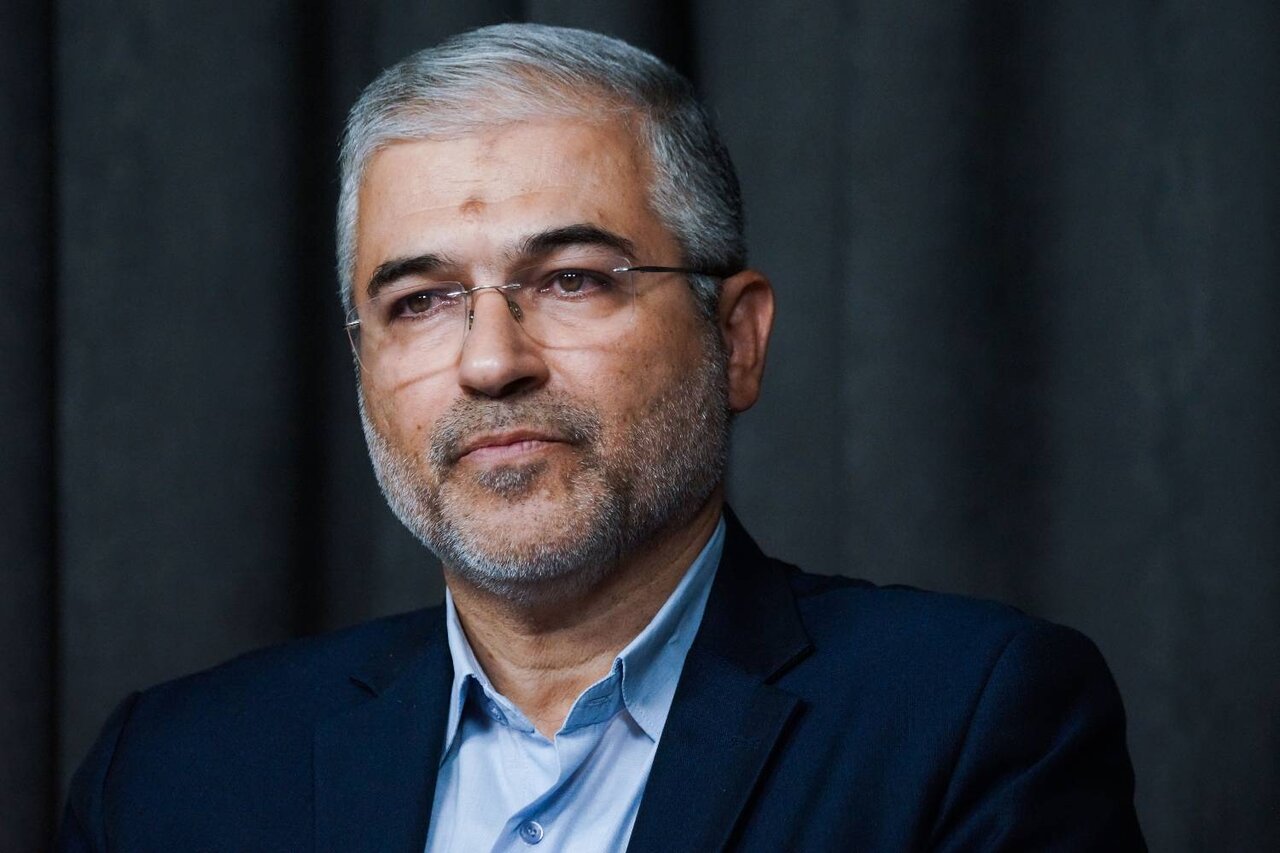 هشدار نمایندگان درباره دلار و معیشت در جلسه ۱۴ مهر/ ۲ ماده از طرح مقابله با نفوذ تصویب شد