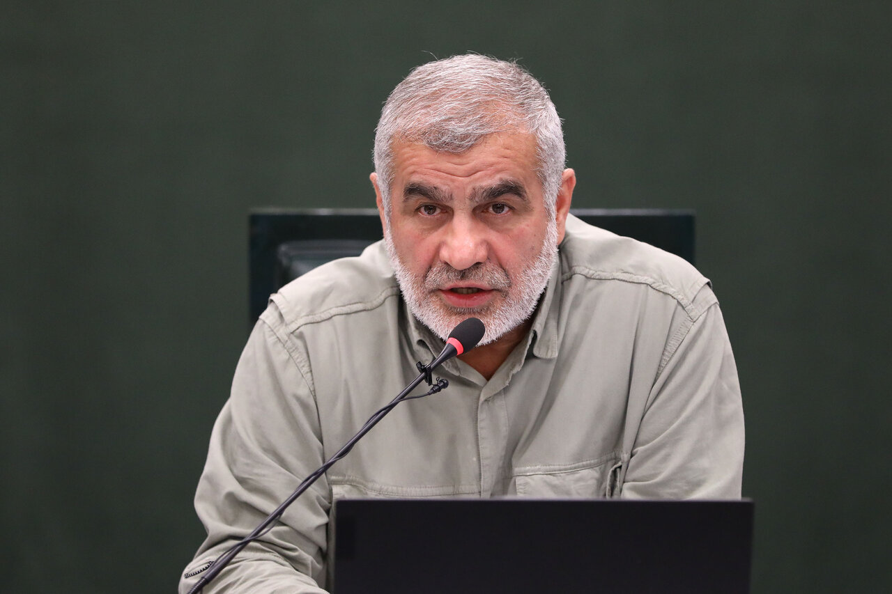 هشدار نمایندگان درباره دلار و معیشت در جلسه ۱۴ مهر/ ۲ ماده از طرح مقابله با نفوذ تصویب شد
