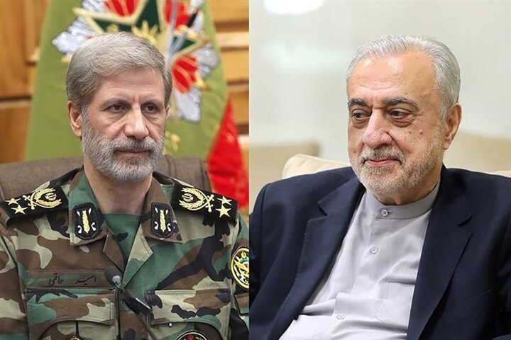 حاتمی: ارتش آماده همکاری با وزارت دفاع برای ارتقای توان دفاعی است