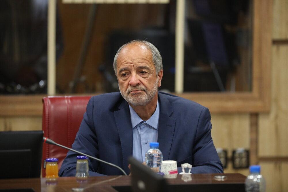 رضازاده: احتمال جنگ سوم را نمی‌بینم/ پاسخ ایران به هر تجاوز «ضربات وحشتناک و دندان‌شکن» خواهد بود
