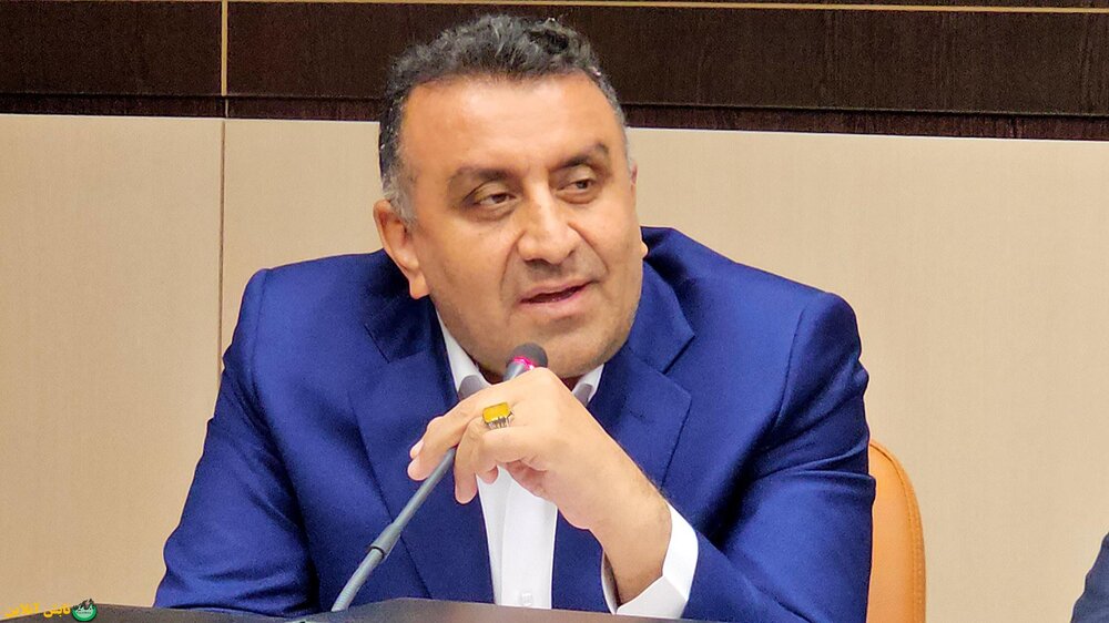 نماینده مجلسی که از سواد دانش‌آموزان شهر خود هم خبر ندارد!