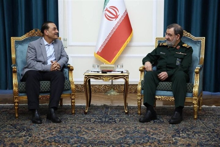 سرلشکر رضایی: حتی ذره‌ای از مواد هسته‌ای غنی‌شده ایران خارج نمی‌شود / تا اعتمادسازی آمریکا صورت نگیرد، مذاکره‌ای در کار نخواهد بود
