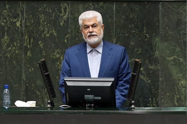 شهریاری: اگر نمی‌توانید امنیت سیستان را برقرار کنید، آن را به مردم بسپارید/ شاید مرزها برای برخی نان و آب دارد!