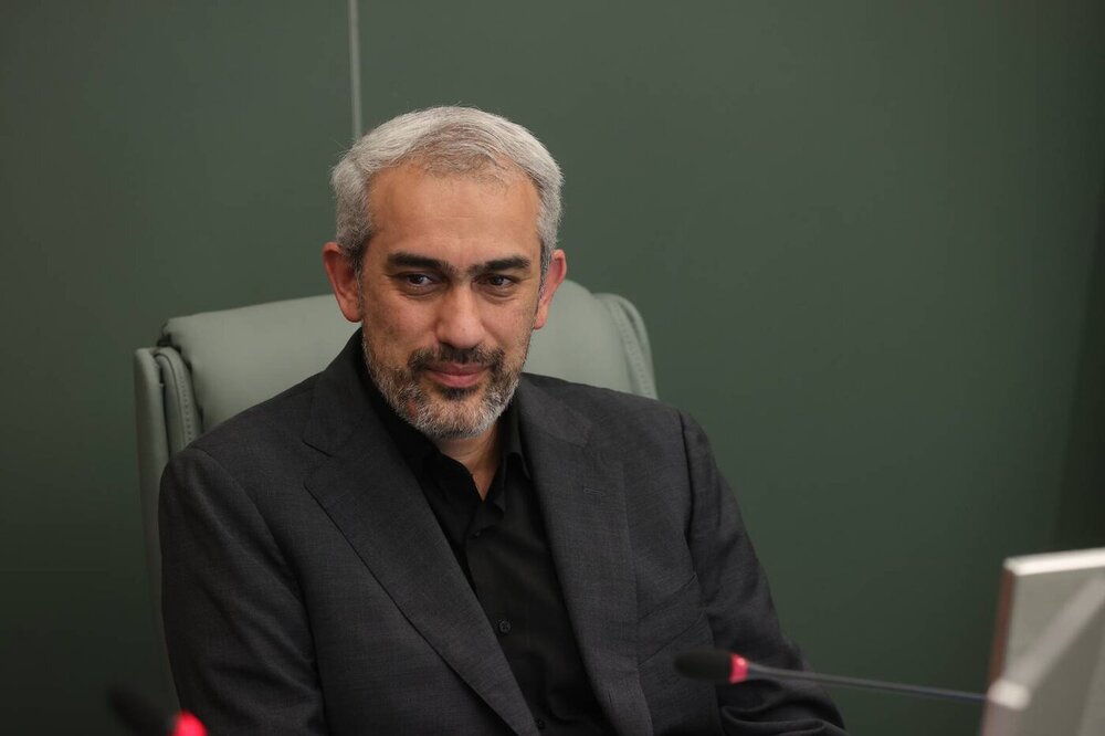 کارت زرد نمایندگان به وزیر اقتصاد درباره گرانی‌های اخیر
